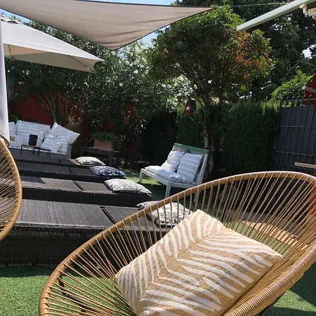 La Canonica Con Piscina A Padernello Farfengo