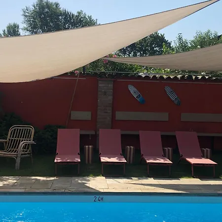 Guest house La Canonica Con Piscina A Padernello Farfengo