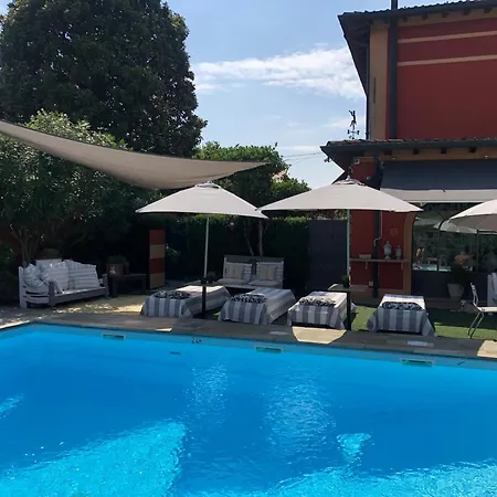 La Canonica Con Piscina A Padernello 3* Farfengo