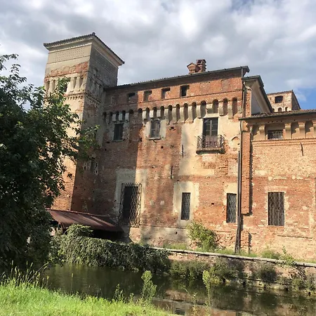 Guest house La Canonica Con Piscina A Padernello 3*