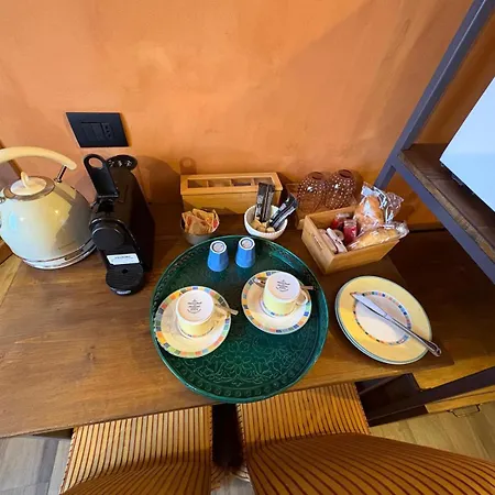 La Canonica Con Piscina A Padernello Pensionat 3*