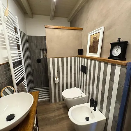 La Canonica Con Piscina A Padernello Pensionat 3*