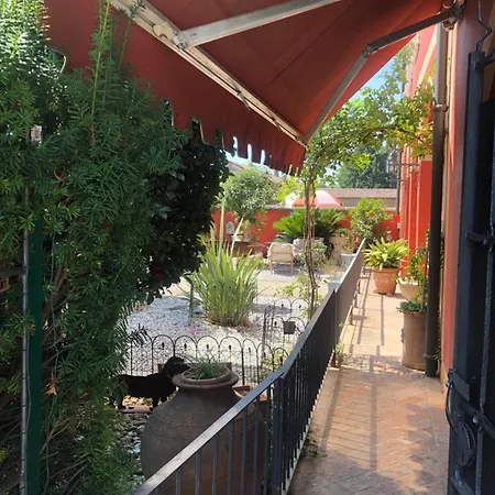 La Canonica Con Piscina A Padernello 3*